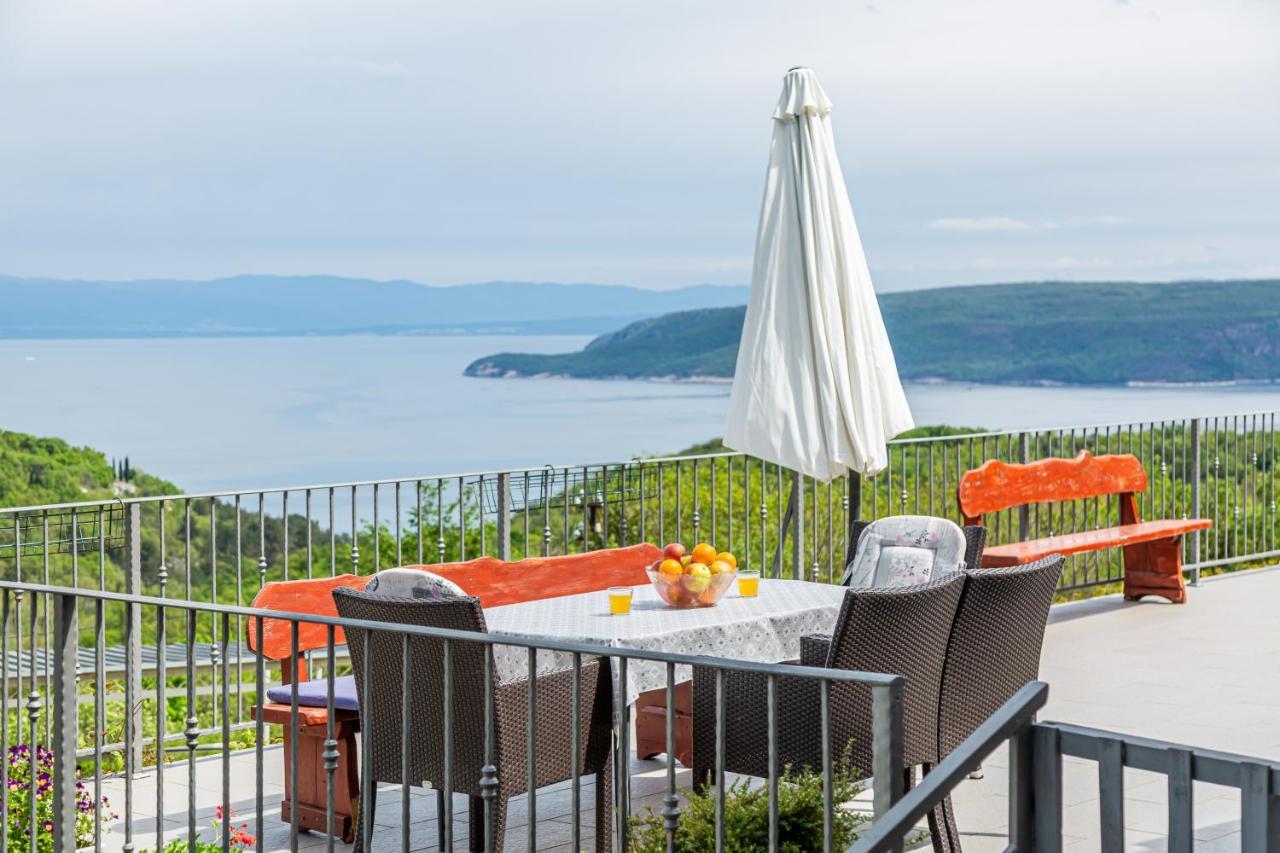 Apartments With A Parking Space Brsec, Opatija - 7796 Martina Ngoại thất bức ảnh